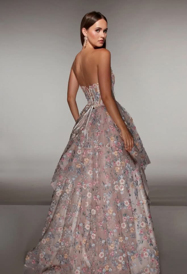 62048-alyce-paris-dos.jpg